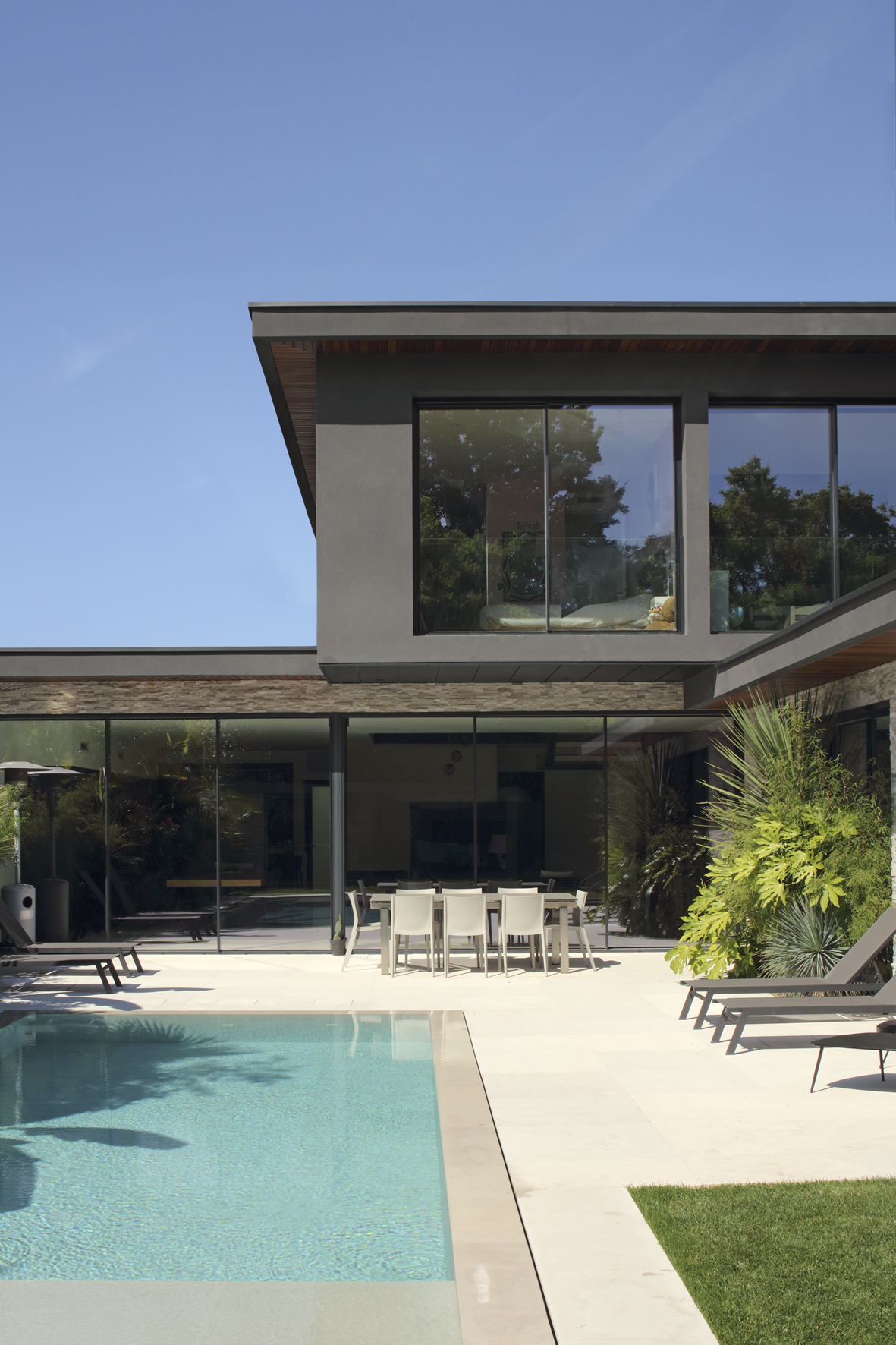 CC_MAISON ST AUG_003